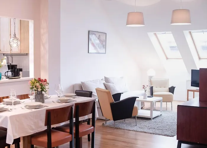 Stylish And Comfy For 6 Guests