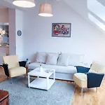 Apartman Stylish And Comfy For 6 Guests *