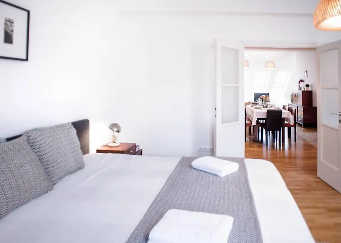 Stylish And Comfy For 6 Guests Appartement Budapest