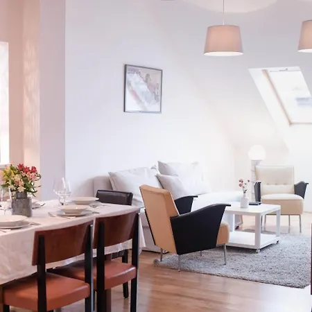 Stylish And Comfy For 6 Guests